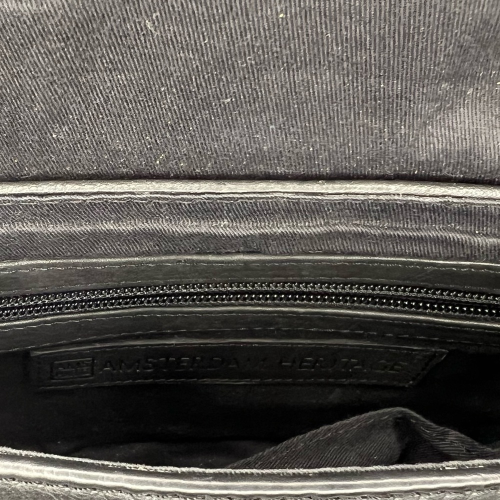 Fletcher | Leather Guitar Strap Crossbody Bag | Amsterdam Heritage - Picture 5 of 10